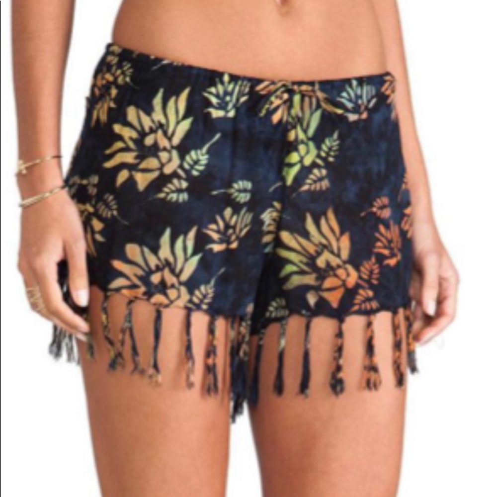 Indah Shorts